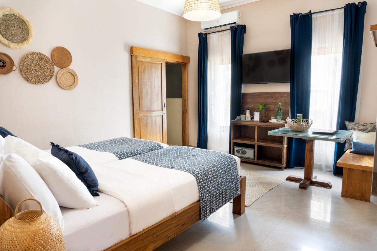 Hotel Pesona & 3*